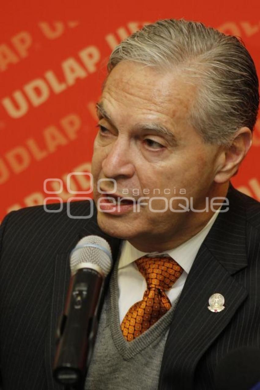ERNESTO DERBEZ BAUTISTA . UDLAP