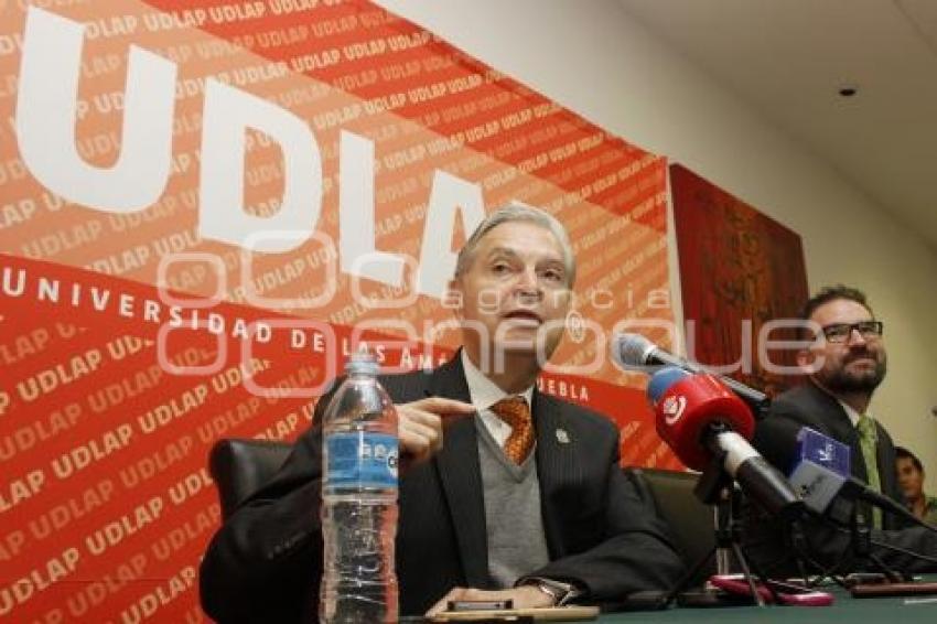 ERNESTO DERBEZ BAUTISTA . UDLAP