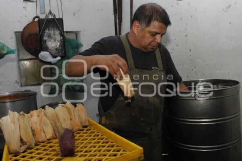 ELABORACIÓN DE TAMALES