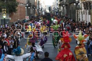 DESFILE DE HUEHUES