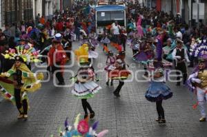 DESFILE DE HUEHUES