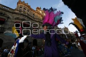 DESFILE DE HUEHUES