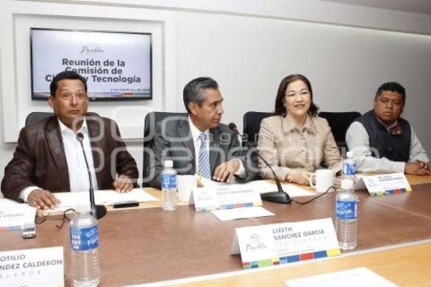 COMISIÓN . CIENCIA Y TECNOLOGÍA