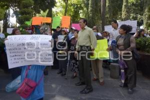 MANIFESTACIÓN . COMERCIANTES 