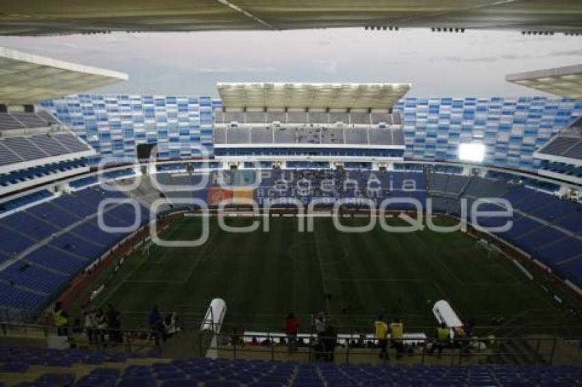 COPA LIBERTADORES . PUEBLA FC VS RACING