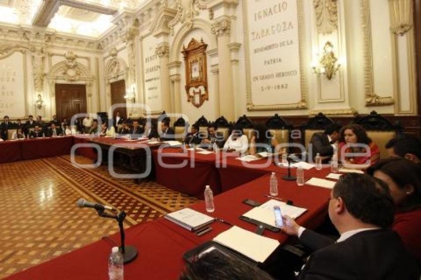 SESIÓN EXTRAORDINARIA DE CABILDO