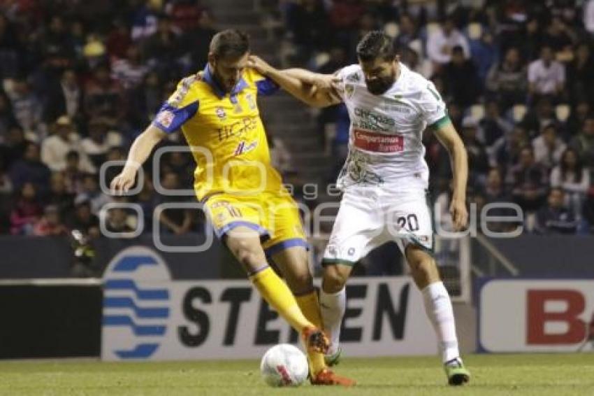 FUTBOL . JAGUARES VS TIGRES