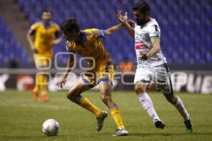 FUTBOL . JAGUARES VS TIGRES