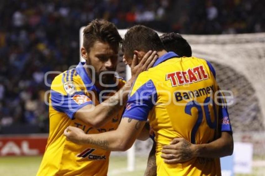 FUTBOL . JAGUARES VS TIGRES