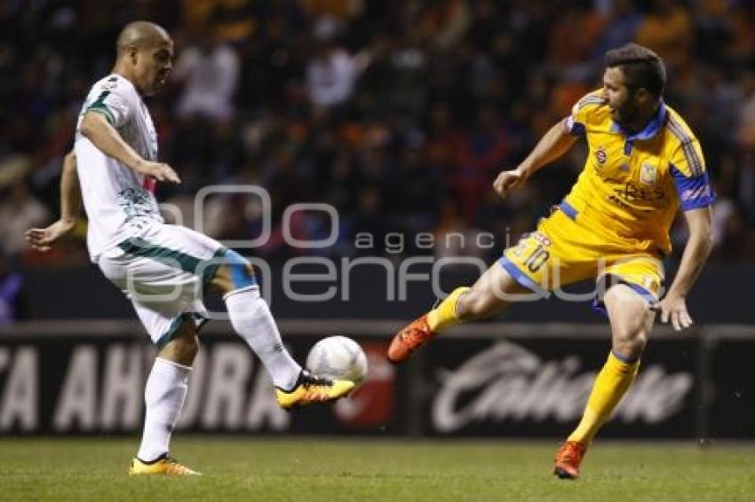 FUTBOL . JAGUARES VS TIGRES