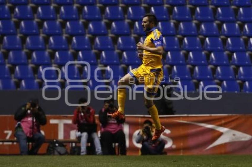 FUTBOL . JAGUARES VS TIGRES