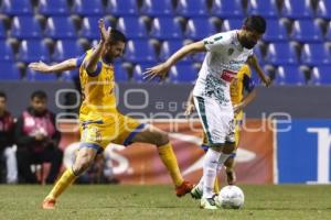 FUTBOL . JAGUARES VS TIGRES