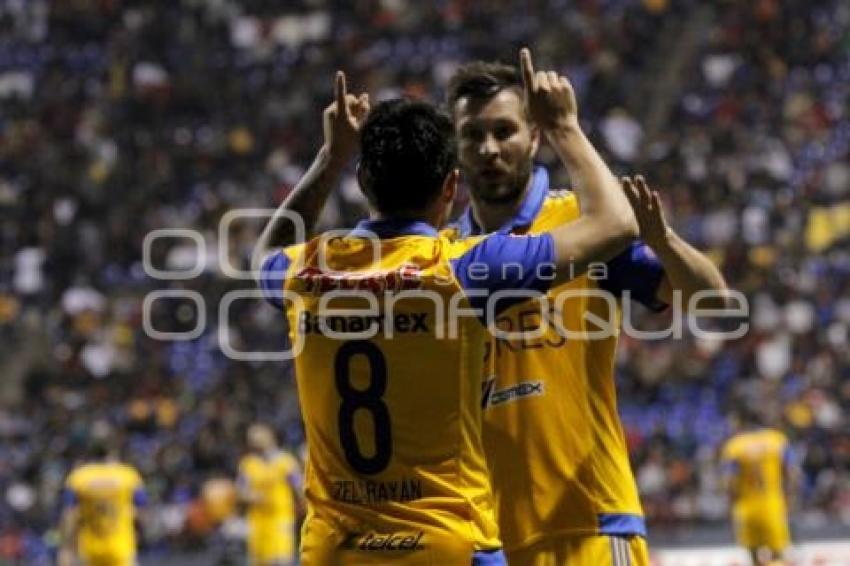 FUTBOL . JAGUARES VS TIGRES