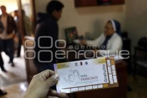 ENTREGA BOLETOS VISITA PAPA FRANCISCO