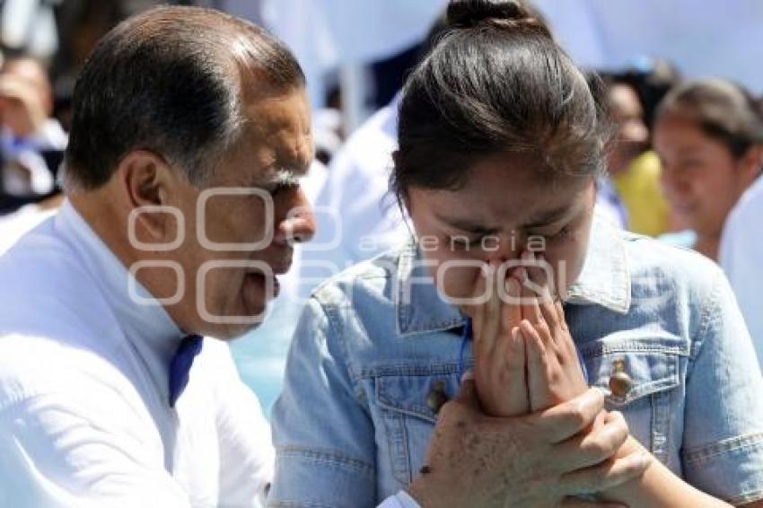 LA LUZ DEL MUNDO . CEREMONIA BAUTISMO