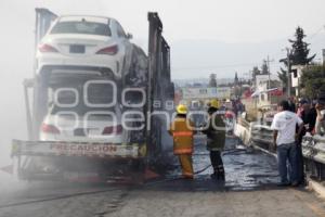 INCENDIO NODRIZA AUTOPISTA PUEBLA MÉXICO