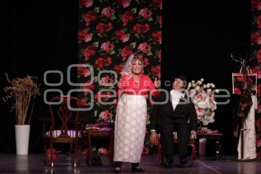 TEATRO . NO SERÉ FELIZ PERO TENGO MARIDO