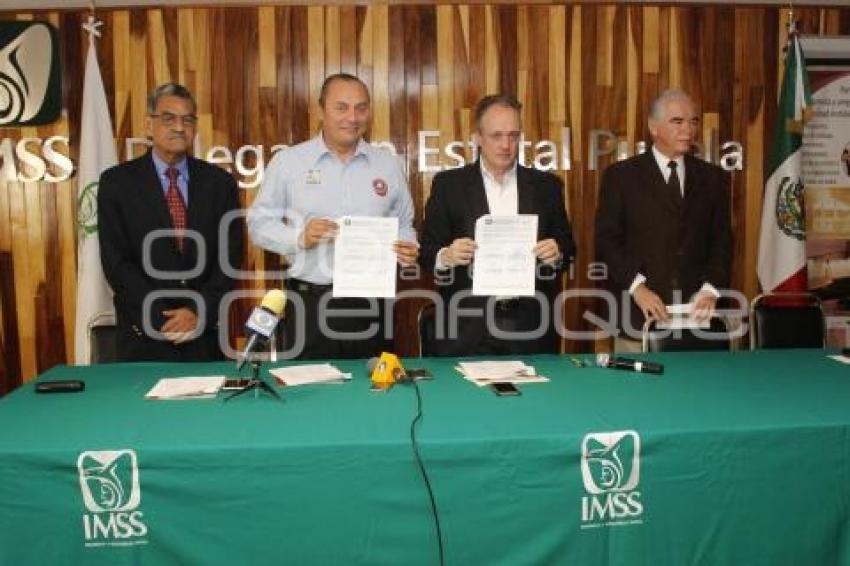 FIRMA DE CONVENIO . IMSS 