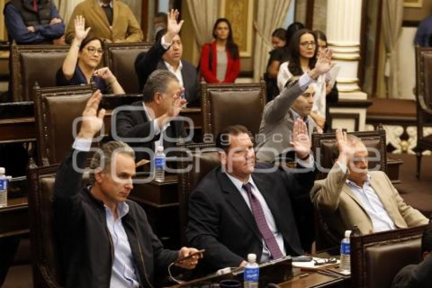 CONGRESO . SESIÓN EXTRAORDINARIA