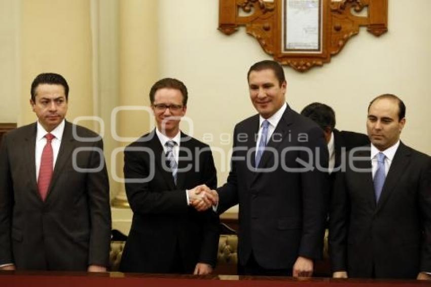 TOMA DE POSESIÓN . LUIS BANCK