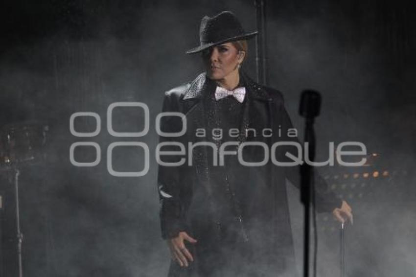 CONCIERTO . GLORIA TREVI