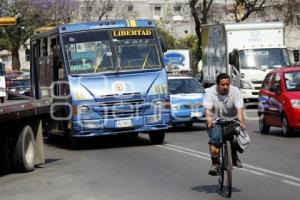 TRANSPORTE PÚBLICO 