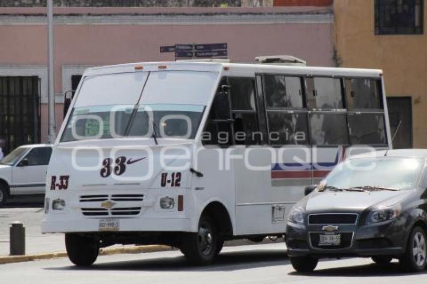 TRANSPORTE PÚBLICO 