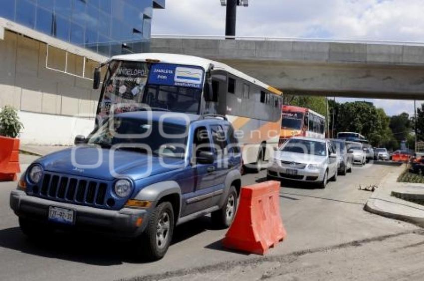 NODO VIAL ATLIXCAYOTL . TRÁFICO