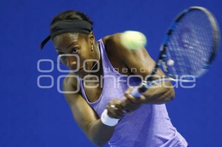 TENIS . VADJA GILCHRIST VS RENATA ZARAZUA