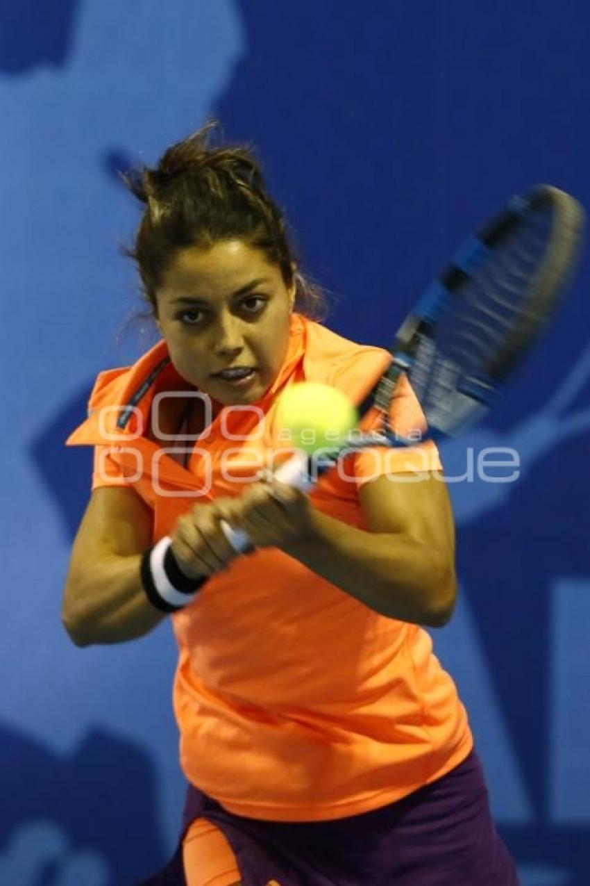 TENIS . VADJA GILCHRIST VS RENATA ZARAZUA