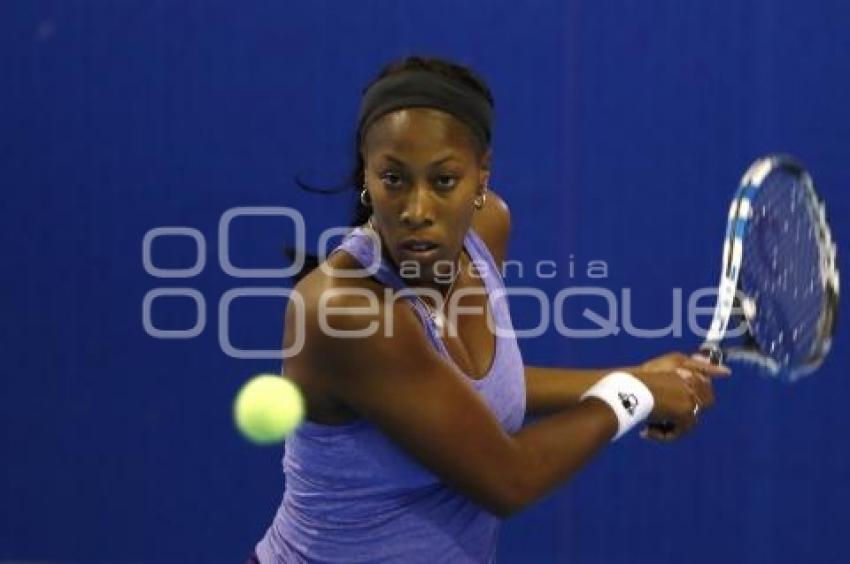 TENIS . VADJA GILCHRIST VS RENATA ZARAZUA