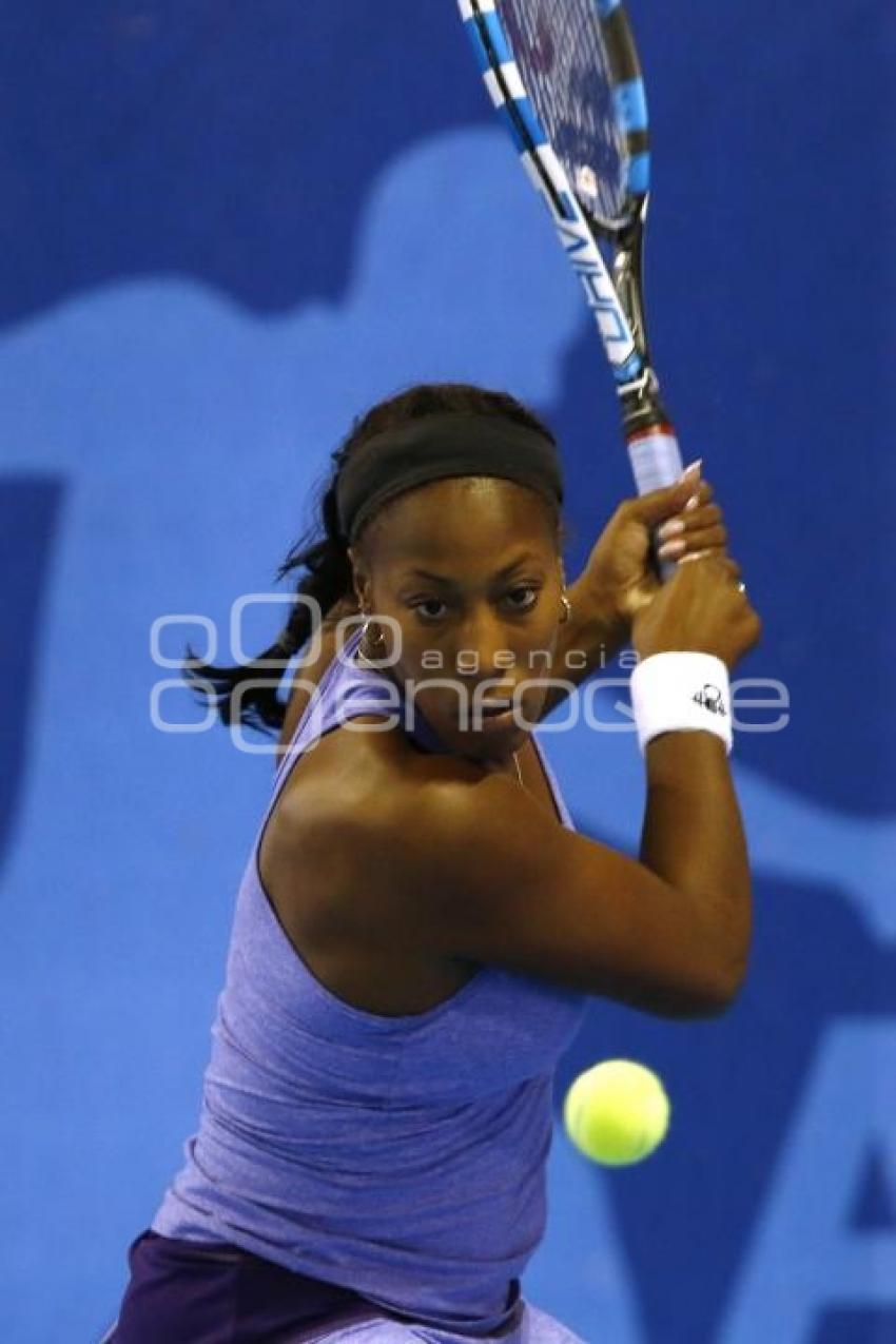 TENIS . VADJA GILCHRIST VS RENATA ZARAZUA