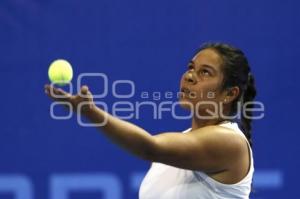 TENIS . RICHEL HOGENKAMP VS CAROLINA BETANCOURT