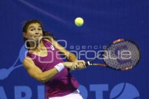 TENIS . FANNI STOLLAR VS MARCELA ZACARÍAS