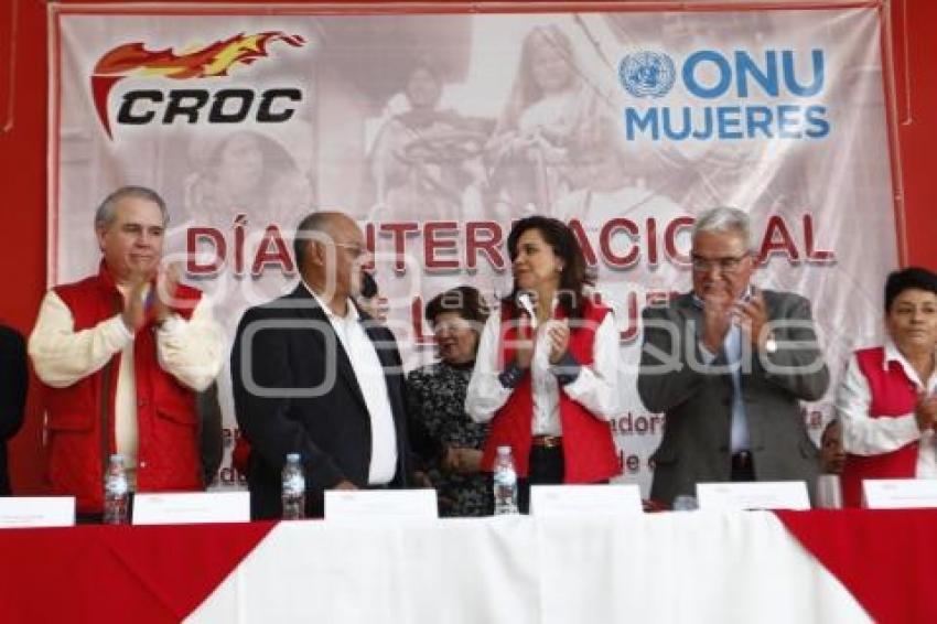 CROC . RECONOCIMIENTO A MUJERES