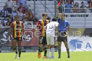 FUTBOL . LEONES NEGROS VS LOBOS BUAP