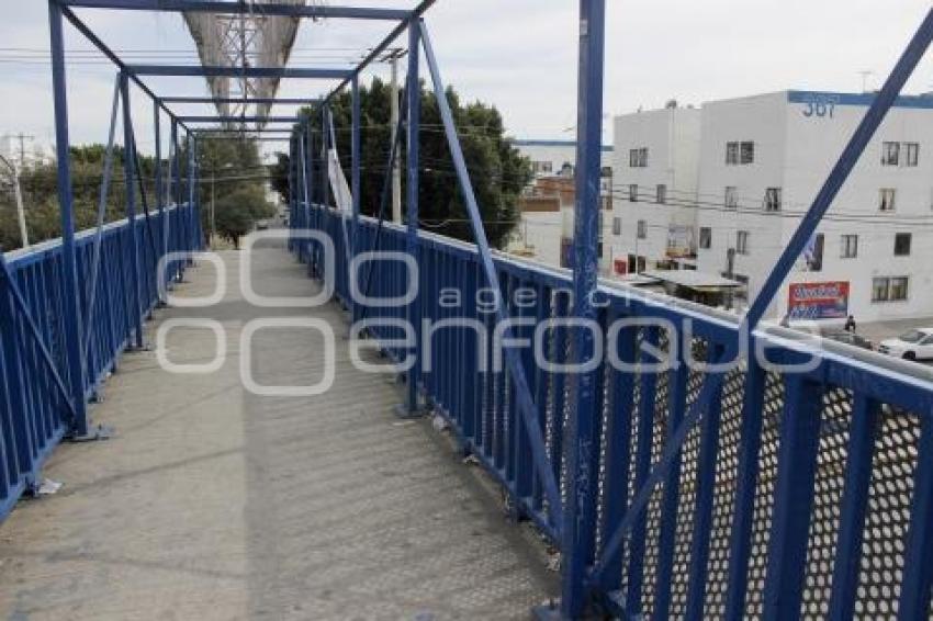 PUENTES PEATONALES