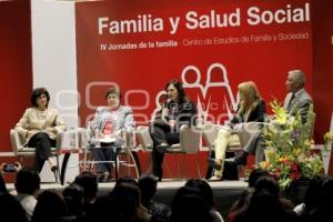 FAMILIA Y SALUD SOCIAL