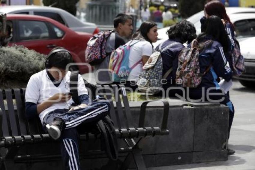 ESTUDIANTES . VACACIONES SEMANA SANTA