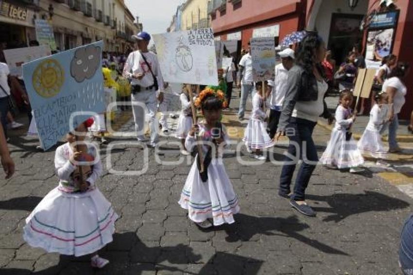 DESFILE DE LA PRIMAVERA