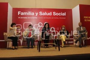 FAMILIA Y SALUD SOCIAL