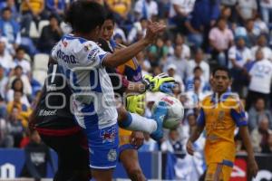 FÚTBOL . PUEBLA FC VS TIGRES