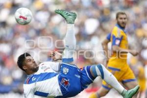 FÚTBOL . PUEBLA FC VS TIGRES