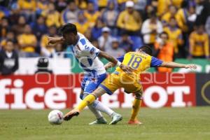 FÚTBOL . PUEBLA FC VS TIGRES