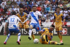 FÚTBOL . PUEBLA FC VS TIGRES