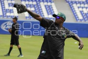 BEISBOL . ENTRENAMIENTO . PERICOS DE PUEBLA