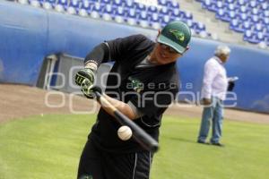 BEISBOL . ENTRENAMIENTO . PERICOS DE PUEBLA