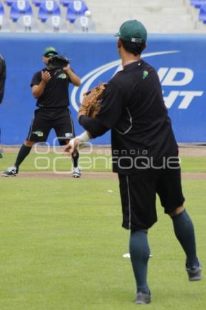 BEISBOL . ENTRENAMIENTO . PERICOS DE PUEBLA