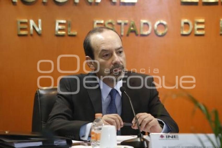 SESIÓN ORDINARIA . INE
