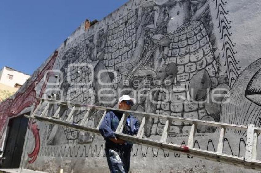 CIUDAD MURAL . BARRIO DE XANENETLA